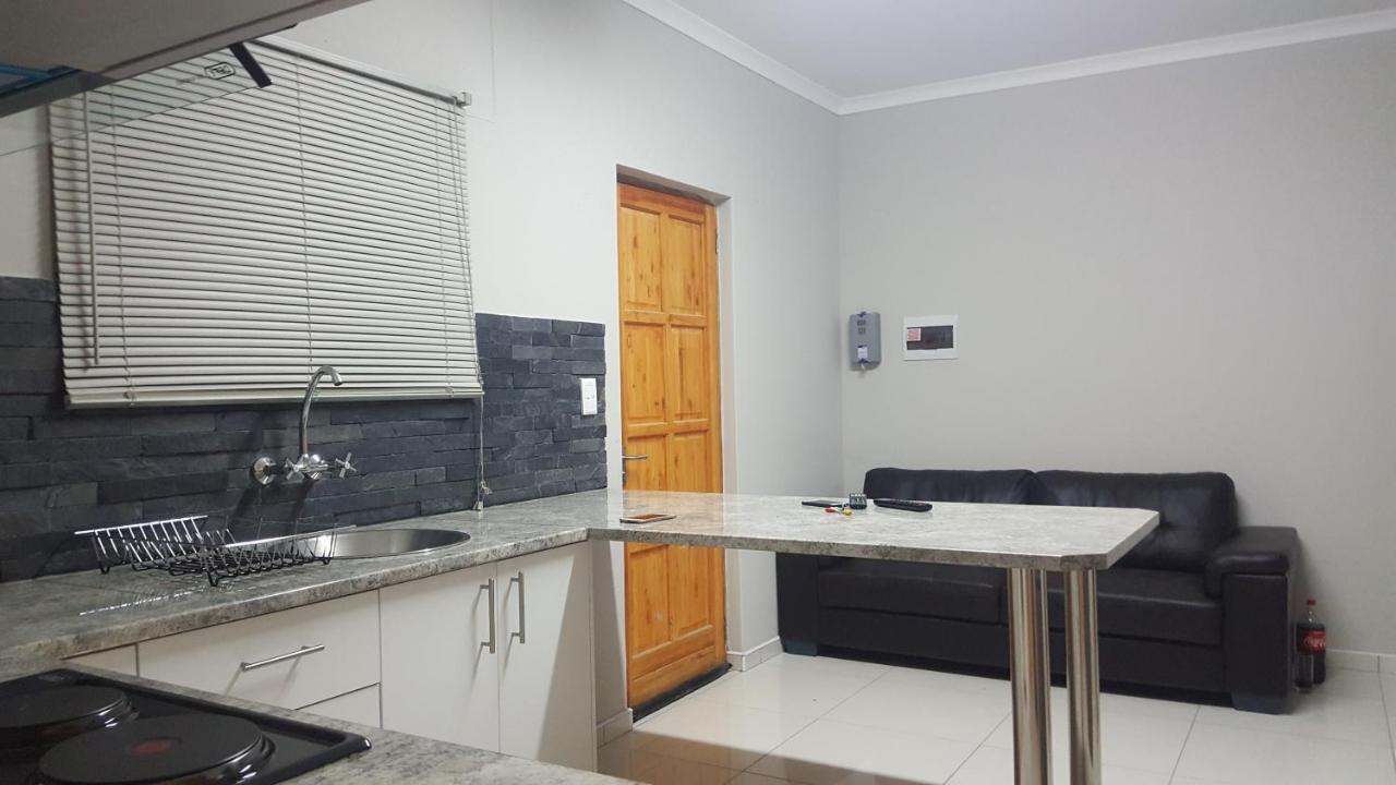 Tuna Self Catering Swakopmund Extérieur photo